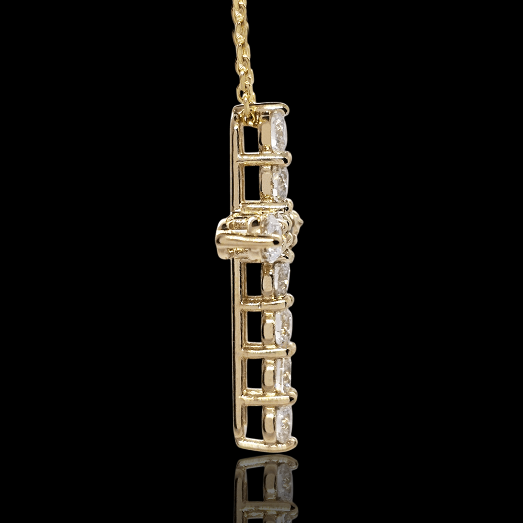 Geltono aukso kryžiukas su deimantais - 2.6mm
