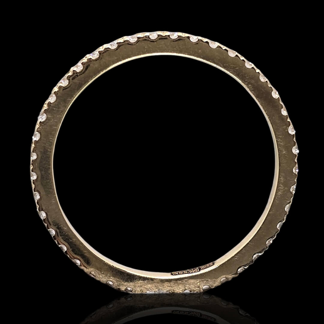 Geltono aukso žiedas su briliantais eilute