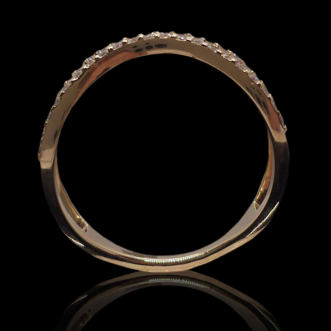 Raudono aukso žiedas su briliantinėm juostelėm