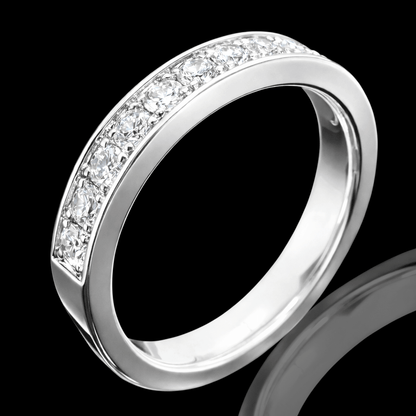 Balto aukso žiedas su briliantine eilute