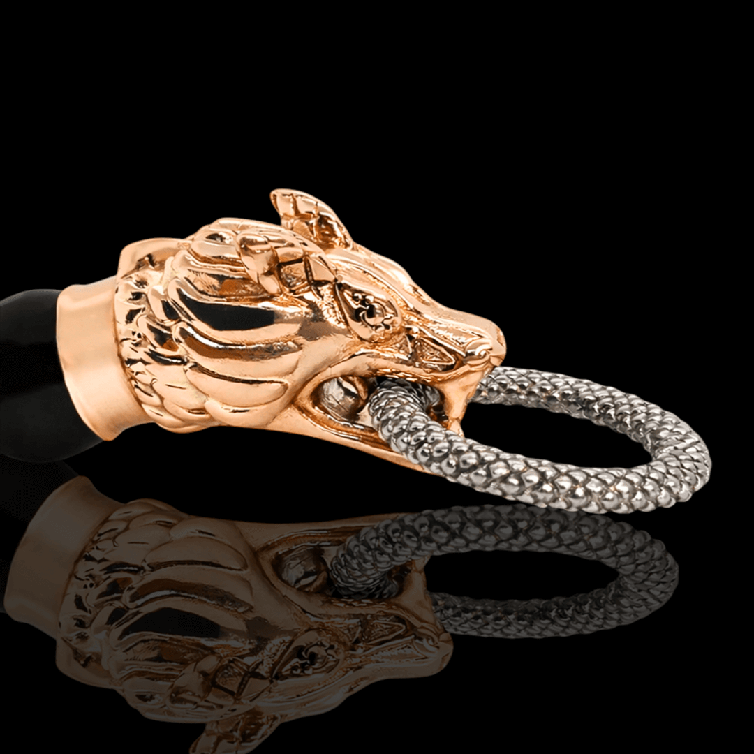 Raudono aukso apyrankė su oniksu