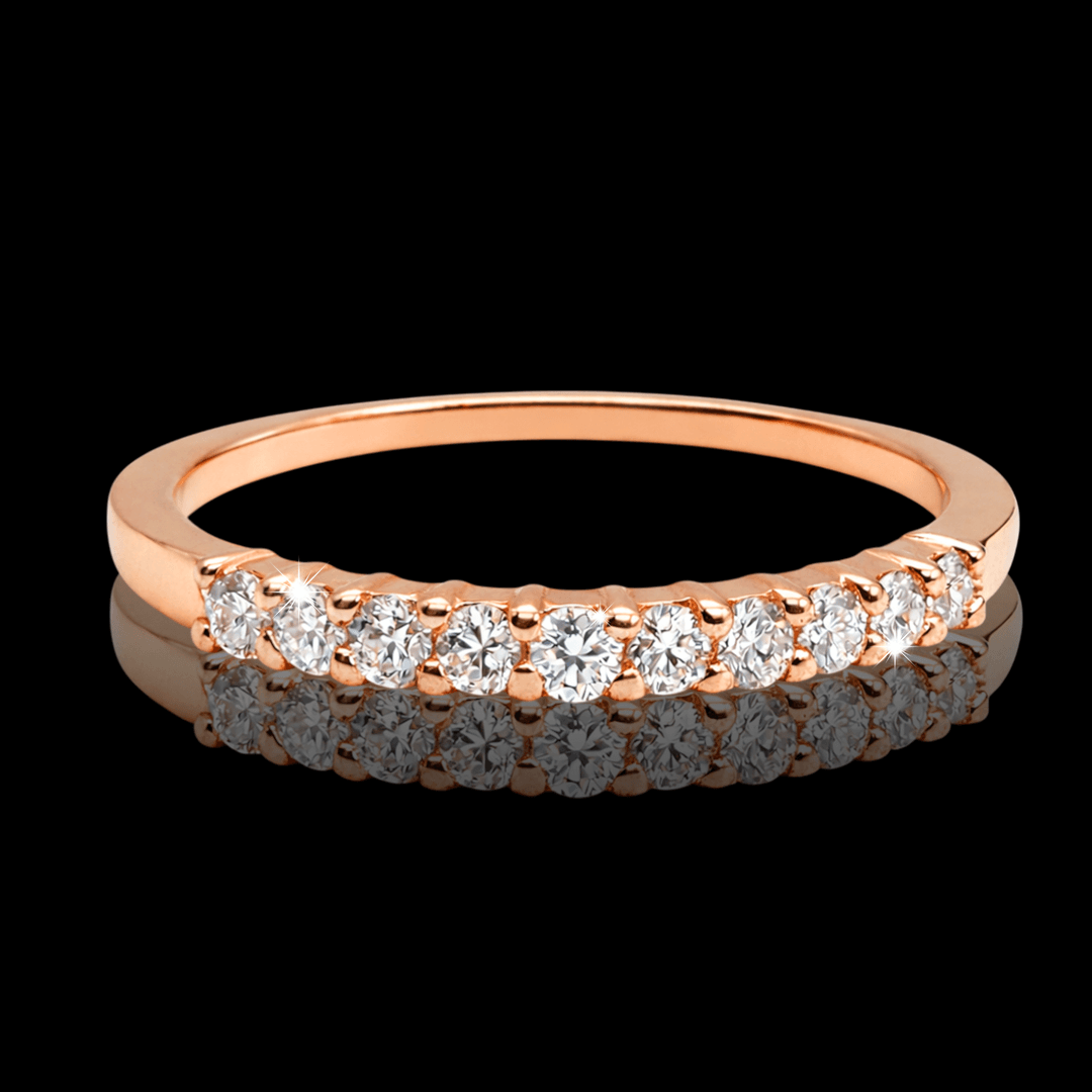 Raudono aukso žiedas su deimantais