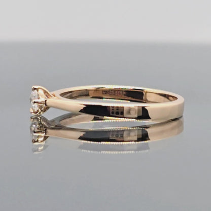 Raudono aukso sužadetuvių žiedas su deimantu